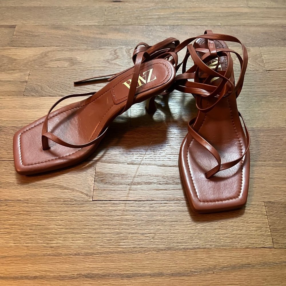 Heeled Leather Square Toe Sandals brown size 38 used